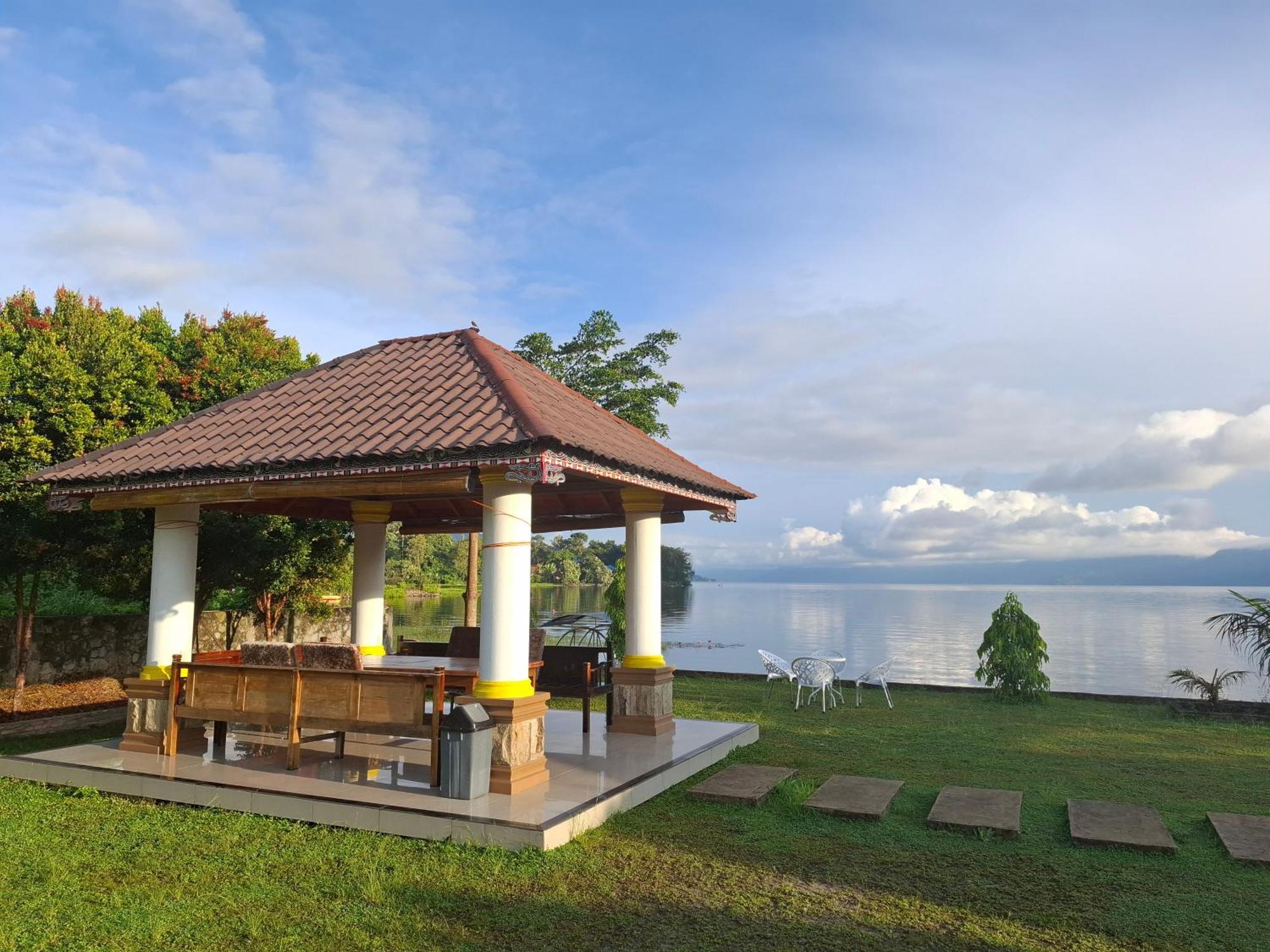 Juma Cottages Tuk Tuk Exterior foto