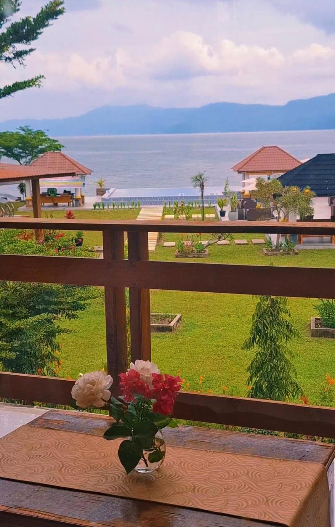 Juma Cottages Tuk Tuk Exterior foto